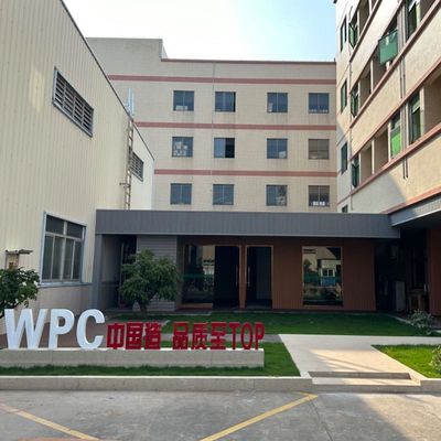 Хорошая цена. Деревянная пластика WPC Стенная облицовка на заказ Внешняя композитная деревянная облицовка онлайн
